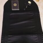 Minimalist Velvet Prayer Mat (Sajadah) – Jet Black